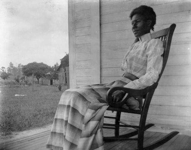  Photographs from Shot in Alabama by Frances Osborn Robb - Minerva Hill