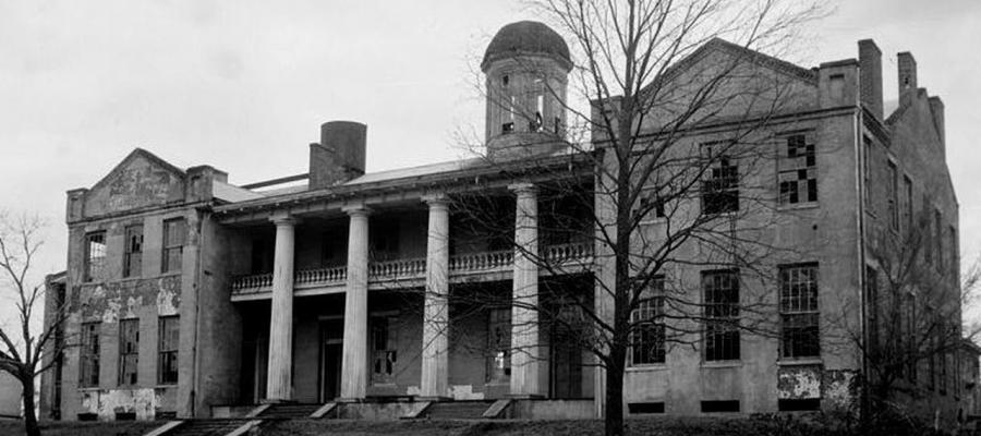 Spooky building on abandoned Alabama boarding school campus